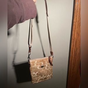 COACH CROSSBODY PURSE